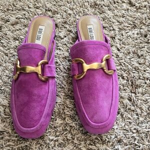 Beautiful Bibi Lou mules.